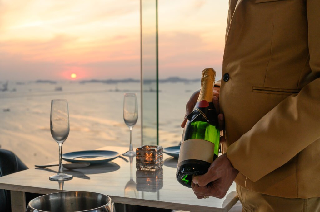 The All-Inclusive Enloy a Crewed Charter Experience in the Bahamas