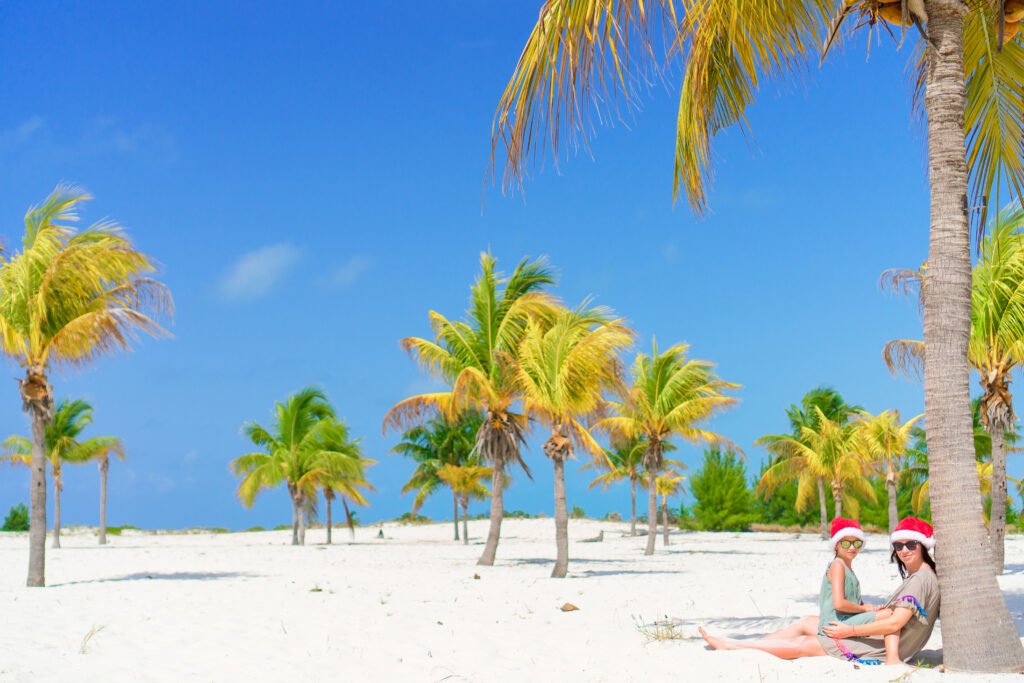 The Best Seasons for Crewed Charter Vacation in the Bahamas